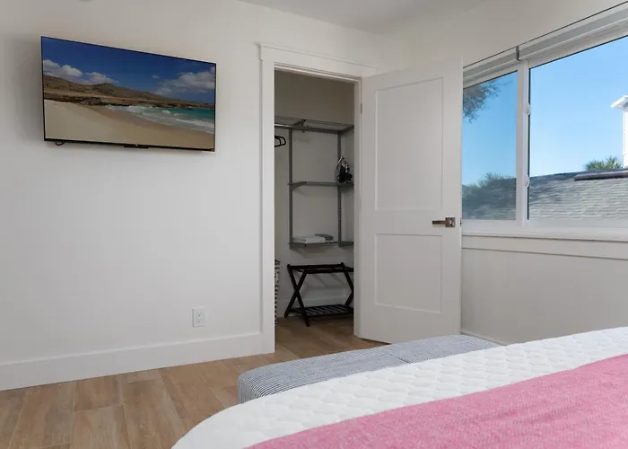 Be A Nomad 2 Bedroom Close To The Beach