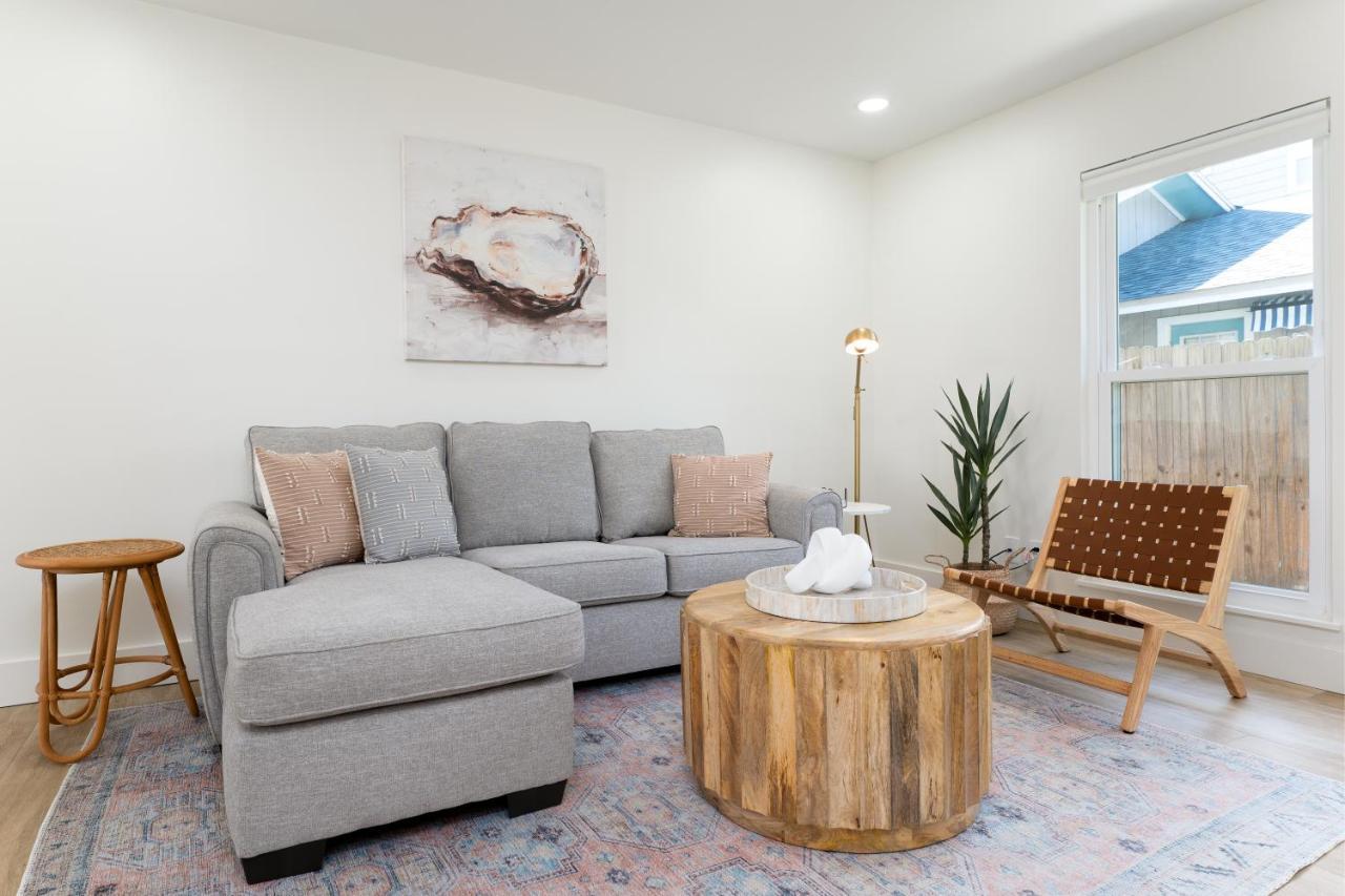 Be A Nomad 2 Bedroom Close To The Jacksonville Beach