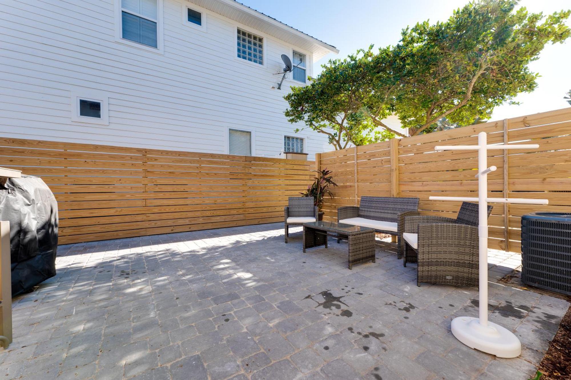 Be A Nomad 2 Bedroom Close To The *