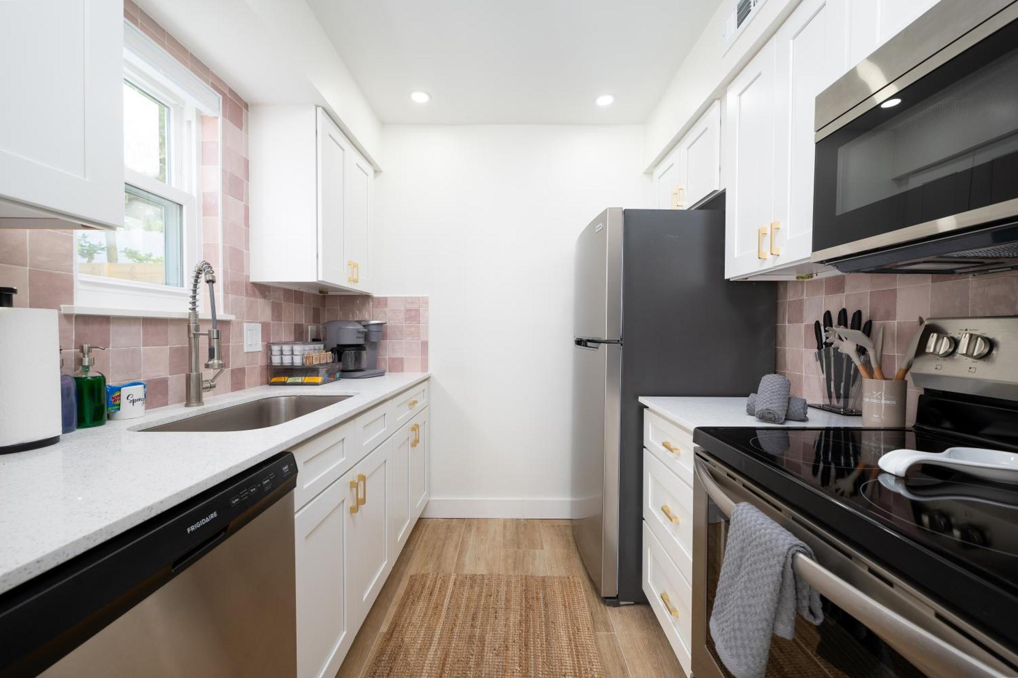 Be A Nomad 2 Bedroom Close To The Apartment *